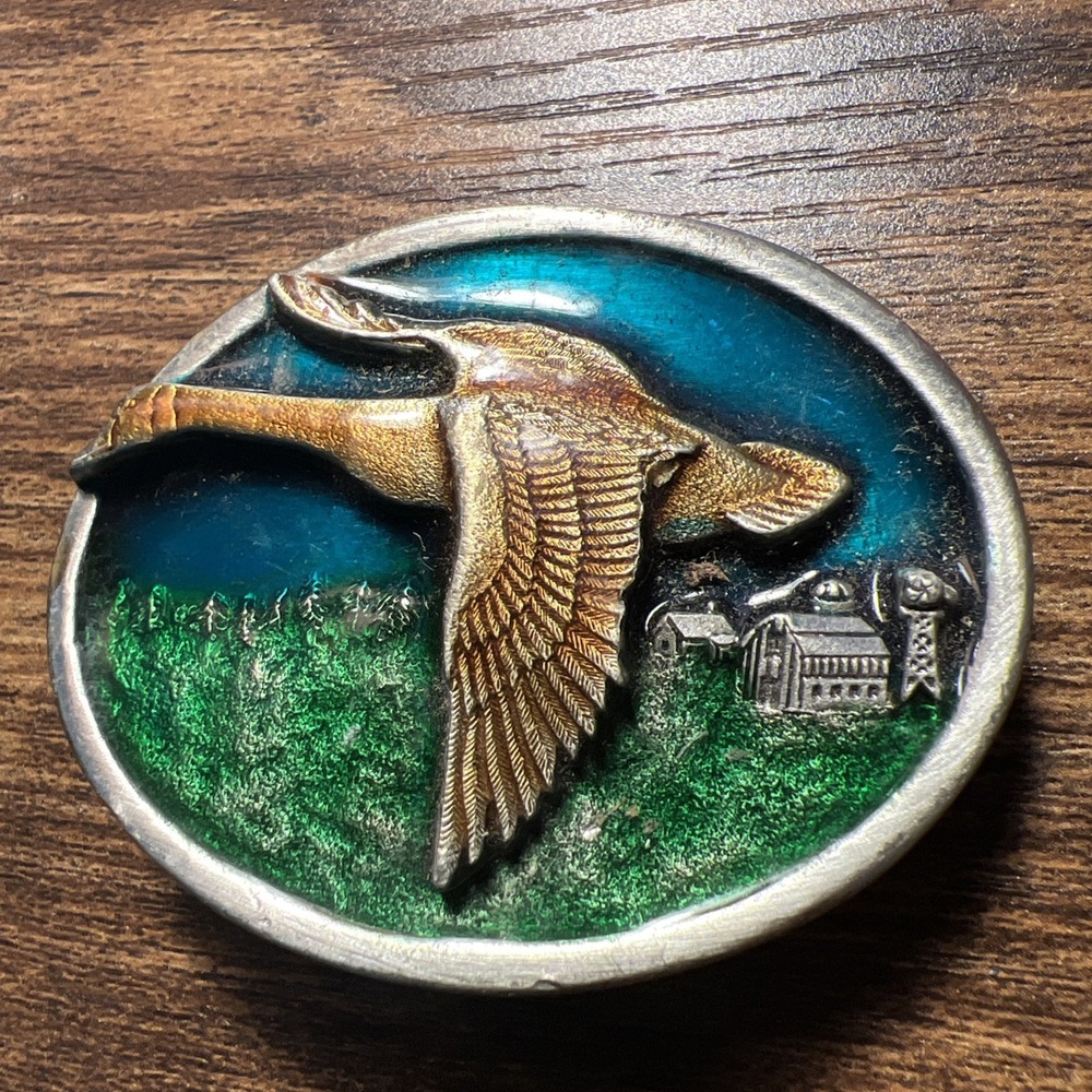 Vintage 1984 Flying Duck Barn Belt Buckle Bergamot Pewter C143 Made in USA Green